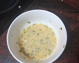 Foto del paso 8 de la receta: Empanadillas de atún, langostinos, huevo duro y olivas