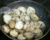 Foto del paso 2 de la receta: Ensalada caliente de patatas, bacalao y alioli