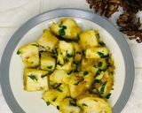 Foto langkah ke 3 dari resep Kimpul Kukus Tumis Margarine.