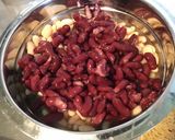 Une image de l'étape 6 de Haricots bicolores au chorizo,lard et poivrons grillés.