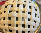 Hình bước làm 2 của món Fruit basket tart and roses