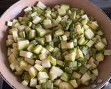 Foto del passaggio 2 della ricetta Riso venere freddo con zucchine e salmone 🍛