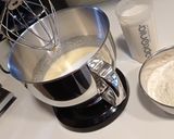 Meggyes málé recept fázis 1 fotója