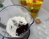 Foto langkah ke 7 dari resep Banana chocolate loaf cake.