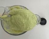Foto del paso 2 de la receta: Huevos rellenos de crema de aguacate con caballa