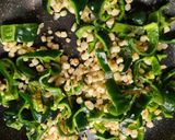 Foto del paso 4 de la receta: Calabacitas con rajas y elotes