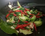 Foto langkah ke 3 dari resep Tumis ikan peda.