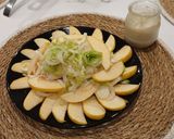 Foto del paso 4 de la receta: Ensalada "Slim" de Endivias con Manzana y Cebolla morada