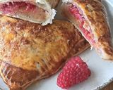 Une image de l'étape 4 de Chaussons framboises et compotée de pommes.
