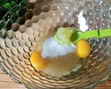 Foto langkah ke 2 dari resep Bolu susu 2 telur SUPER GEMOY.