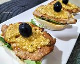 Foto del paso 7 de la receta: Pintxo de lomo ahumado con mermelada de calabaza, rúcula y picadillo de almendra