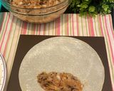 Foto langkah ke 3 dari resep Crispy Vietnamese-Style Lumpia.