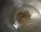 A picture of step 2 of Methi Besan.