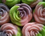 Foto langkah ke 4 dari resep Bolu kukus mawar.