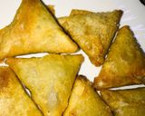 A picture of step 3 of Samosa.