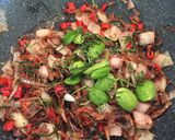 Foto langkah ke 2 dari resep Tumis Teri Bawang Merah.