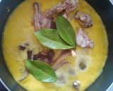 Foto langkah ke 2 dari resep Ayam Goreng Kuning .