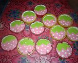 Foto langkah ke 6 dari resep bolu kukus karakter.