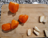 Foto del paso 2 de la receta: Salsa macha con chicharrón de Habanero