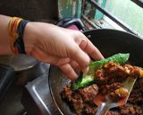 भरवां करेले (Bharwan Karele recipe in Hindi) रेसिपी चरण 7 फोटो