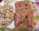 Foto del paso 6 de la receta: Salchichas encebolladas con alubias blancas salteadas