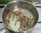 Foto del paso 5 de la receta: Iriko Dashi (いりこ出汁)