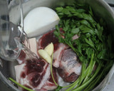 Foto del paso 3 de la receta: Mole de Olla (Caldo de Res Picante - Hot Beef Stew)