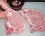 Foto del paso 2 de la receta: Salteado de Cerdo (ポーク・ソテー)