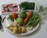 Foto del paso 1 de la receta: Mole de Olla (Caldo de Res Picante - Hot Beef Stew)