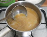 Foto del paso 11 de la receta: Sopa de miso con papa y cebolla (ジャガイモと玉ねぎの味噌汁)