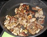 Foto del paso 2 de la receta Arroz de pollo y conejo con algas