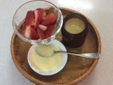 Smoothies dâu và sữa chua đậu nành