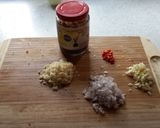 Hình bước làm 2 của món Bún bò giò heo
