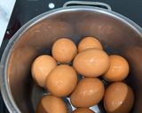 Hình bước làm 1 của món Trứng Gà Ngâm Tương