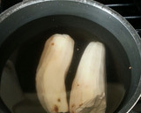 Foto del paso 5 de la receta: Pollo al ají acompañado de yuca