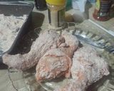 Foto langkah ke 4 dari resep Golden Fried Chicken .