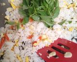 Foto langkah ke 3 dari resep Nasi Goreng Kemangi.