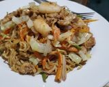 A picture of step 5 of Stir fried Noodles.