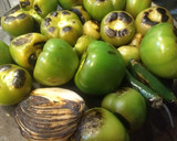 Foto del paso 1 de la receta: Salsa verde (asada)