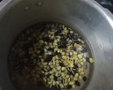 A picture of step 1 of சுரைக்காய் மொச்சக் கொட்டை குழம்பு.