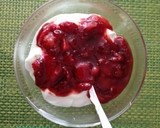 Foto del paso 4 de la receta: Yogur con fresas confitadas