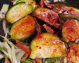 Foto del paso 2 de la receta: Verduras salteadas con kibbes (🌱)