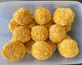 Foto langkah ke 6 dari resep Bola-bola ubi isi coklat.