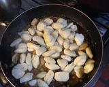 Foto del paso 4 de la receta: Ñoquis con estofado de pollo