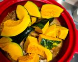 A picture of step 4 of Braised Pork Ribs with Pumpkin.
