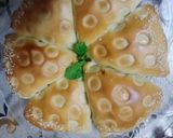 A picture of step 4 of Chicken flower bread.