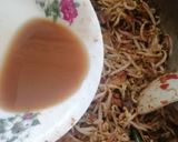 Gambar langkah 2 resipi Kerabu Taugeh dengan Kerang.