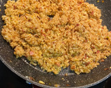 Foto del paso 5 de la receta: Arroz frito con puerro y bacon, con kimchi y plátano
