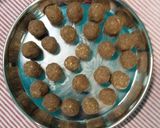 கால்சியம் புரதச்சத்து நிறைந்த உருண்ட/(Calcium Protein Rich Balls recipe in tamil) ரெசிபி ஸ்டேப் 3 புகைப்படம்
