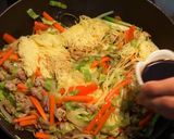 A picture of step 12 of Japanese Pork Yakisoba (豚肉焼きそばの作り方).
